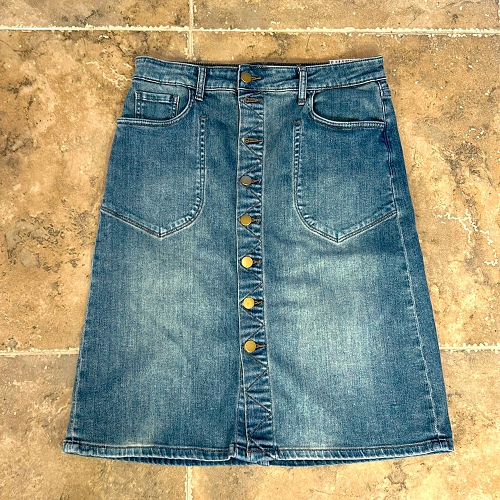 Denim skirt